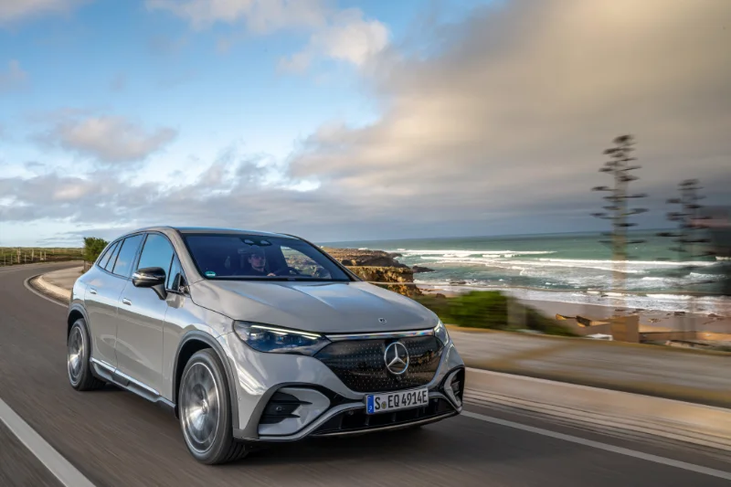 Mercedes-Benz EQE SUV 1